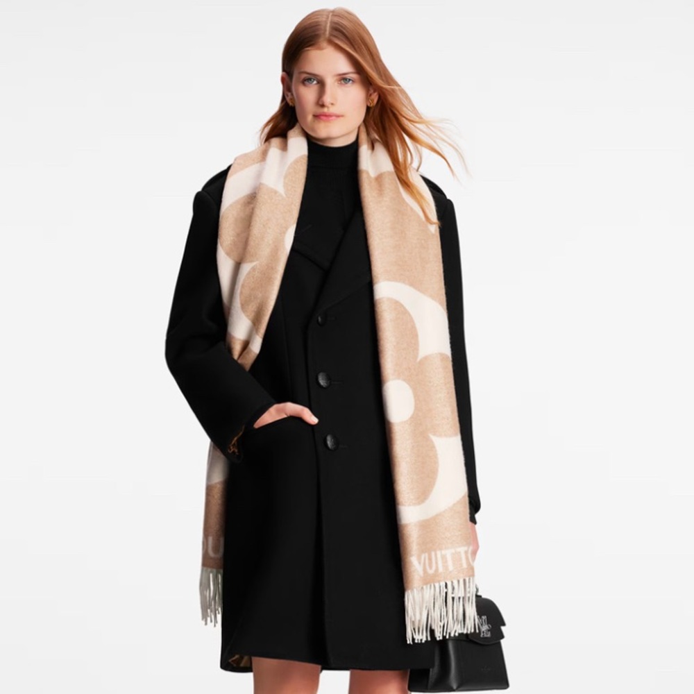 NEW Louis Vuitton Ultimate Shine Scarf M77855 Beige